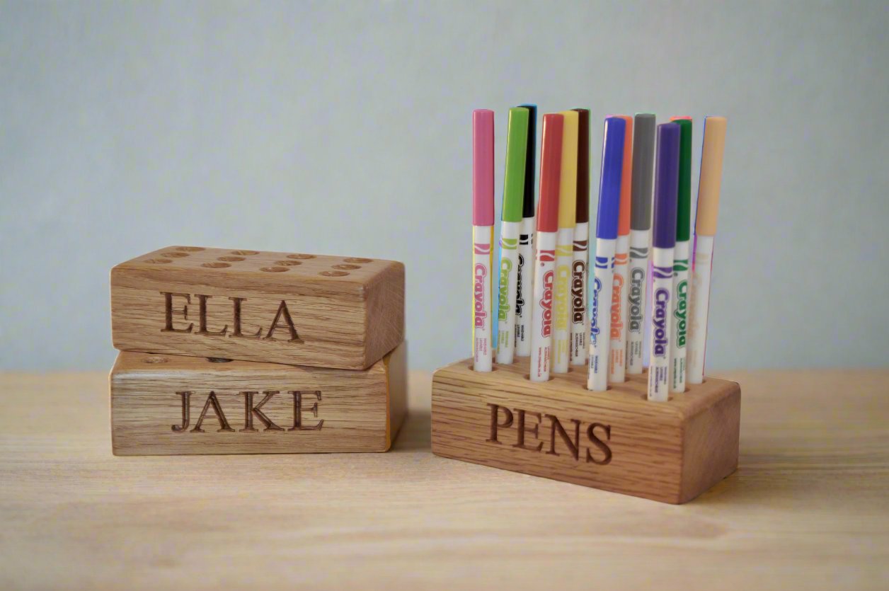 Oak Felt Tip Pens Holder with Crayola Washables Supertips