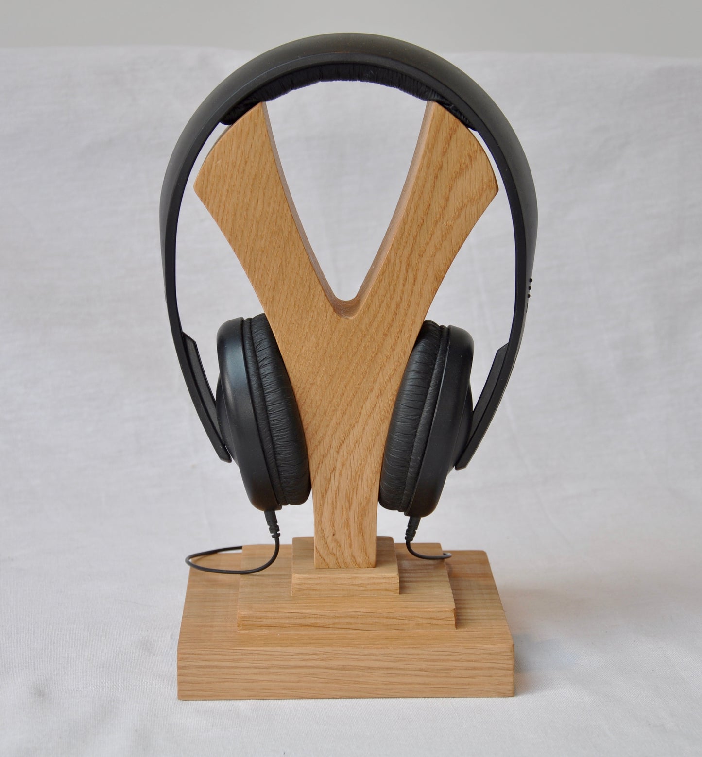 Personalised Oak Headphone Stand / Headphone Holder