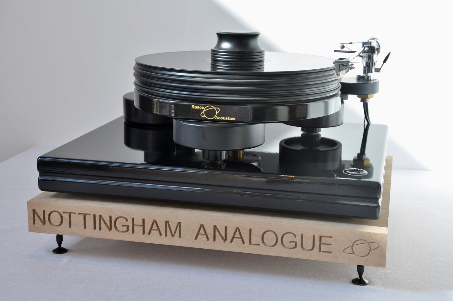 Solid Oak Turntable Levelling Isolation Plinth, Audiophile, Vinyl Records.