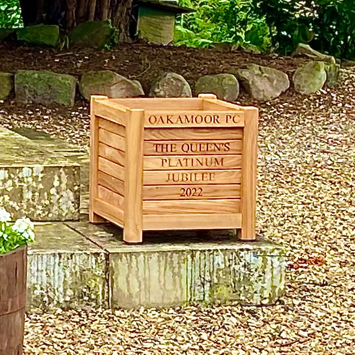 Fine Oak Square Planter